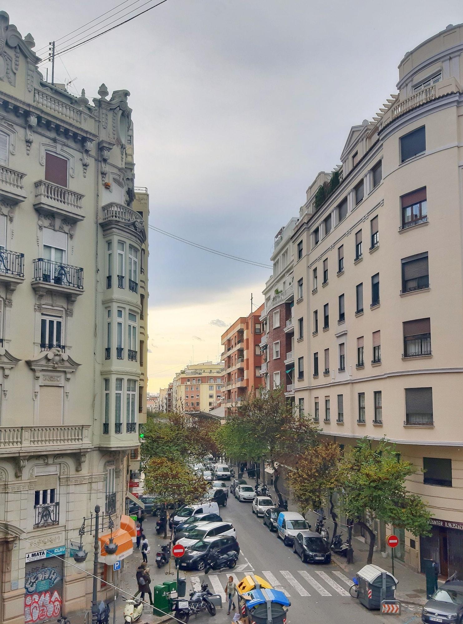 Hi Valencia Canovas Екстериор снимка